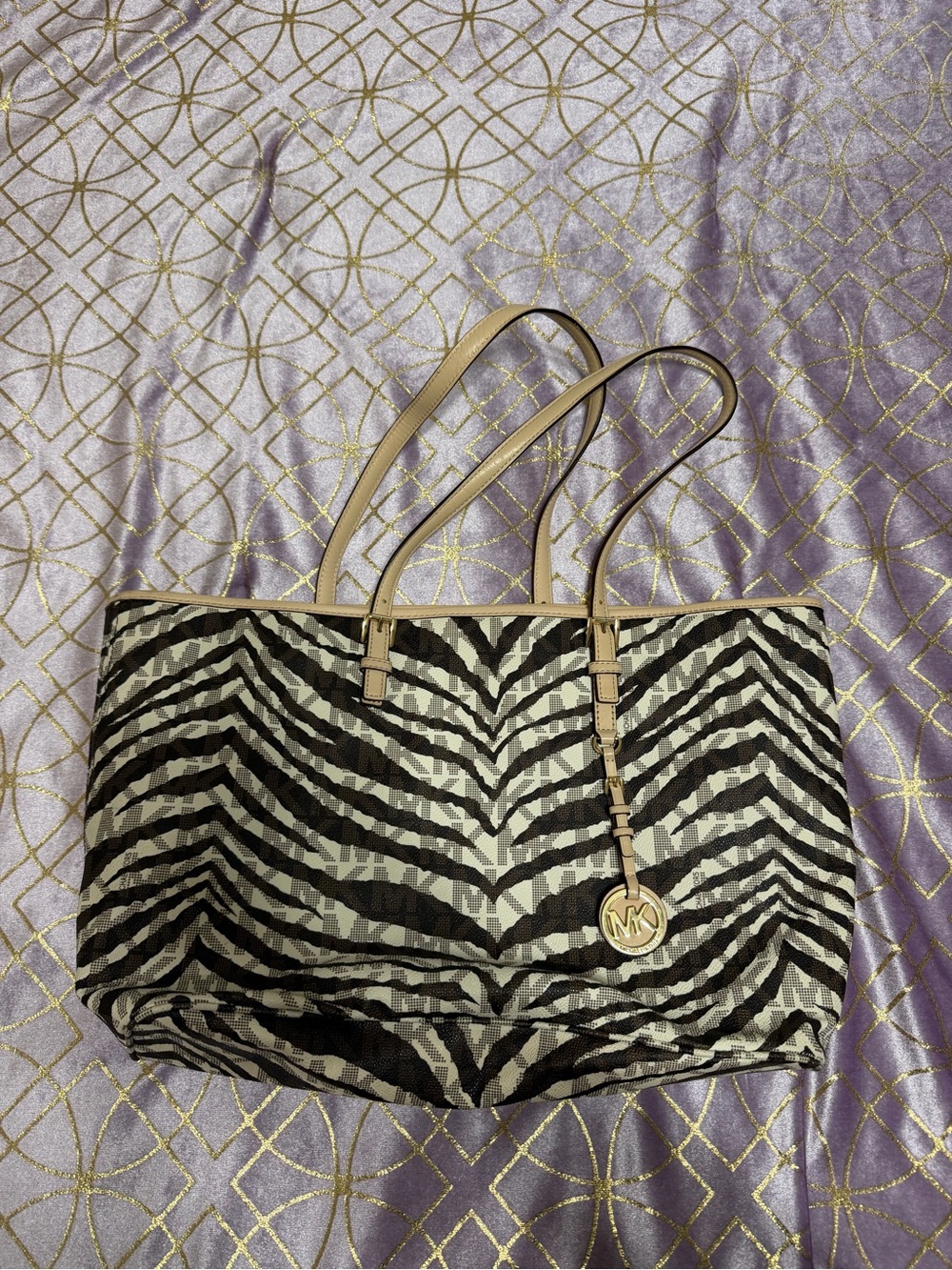💥 Michael Kors Black and White Zebra Print Tote Bag